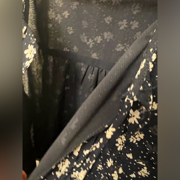 Blouse Ever New Melbourne - Picture 14 of 16